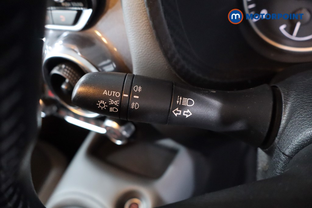 Nissan Juke N-Connecta Manual Petrol SUV - Stock Number (1634409) - 14th supplementary image