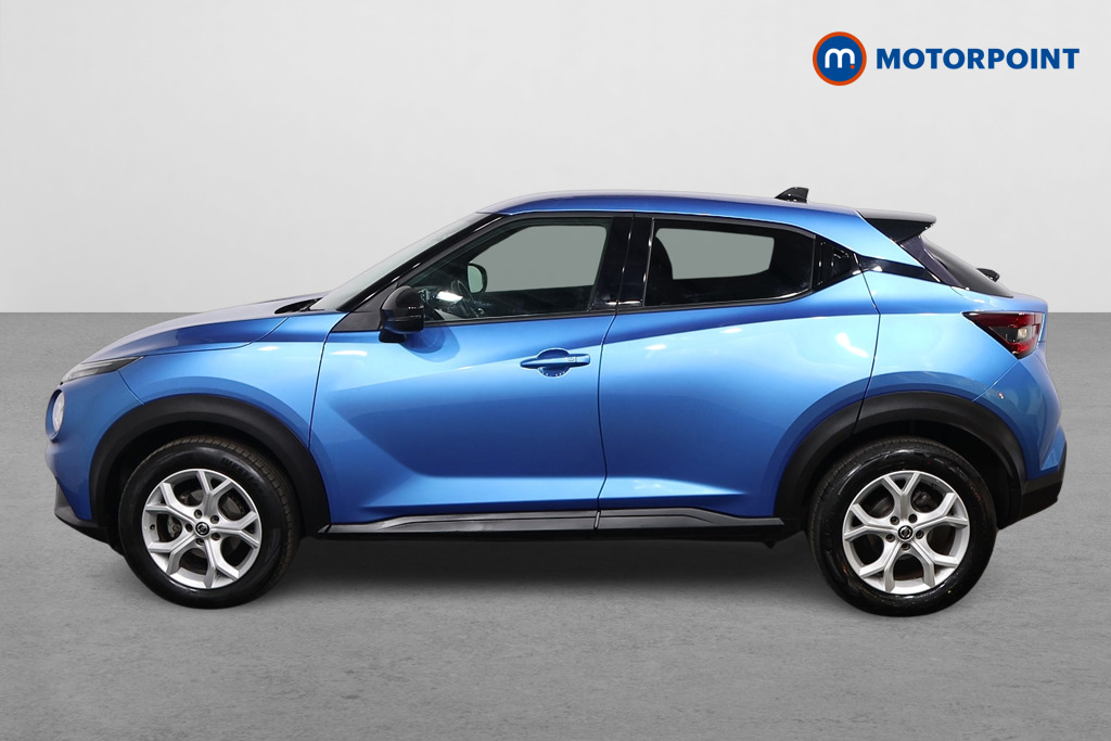 Nissan Juke N-Connecta Manual Petrol SUV - Stock Number (1634409) - Passenger side