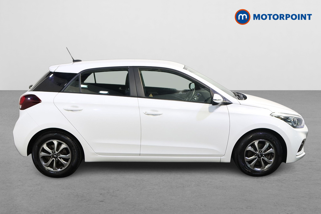 Hyundai I20 SE Automatic Petrol Hatchback - Stock Number (1634428) - Drivers side