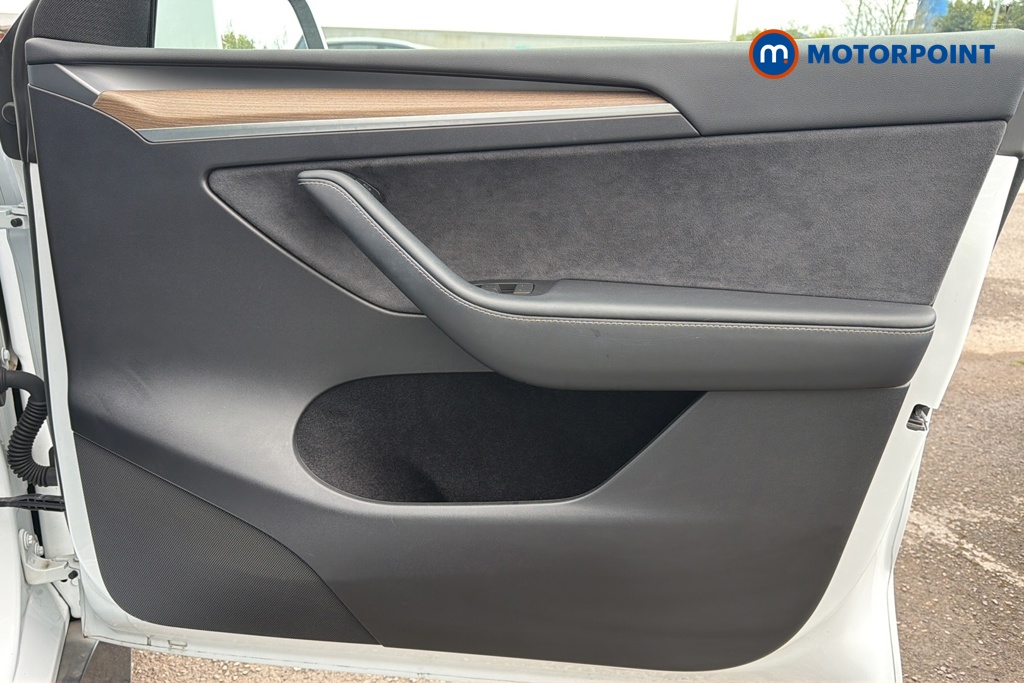 Tesla Model Y Rwd 5Dr Auto Automatic Electric SUV - Stock Number (1634439) - 18th supplementary image