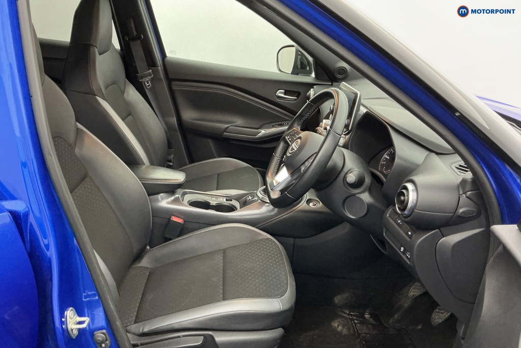 Nissan Juke N-Connecta Manual Petrol SUV - Stock Number (1634567) - 5th supplementary image