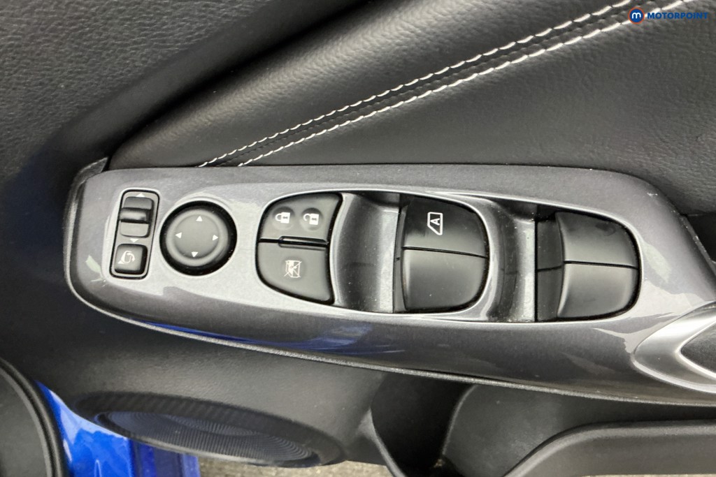 Nissan Juke N-Connecta Manual Petrol SUV - Stock Number (1634567) - 26th supplementary image