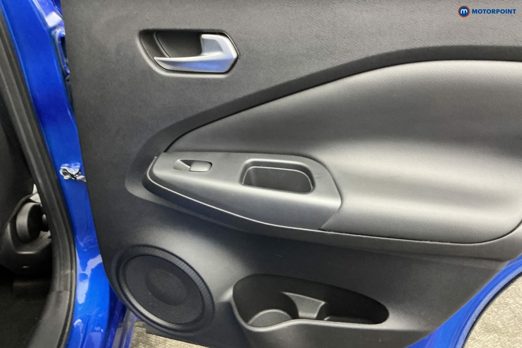 Nissan Juke N-Connecta Manual Petrol SUV - Stock Number (1634567) - 28th supplementary image