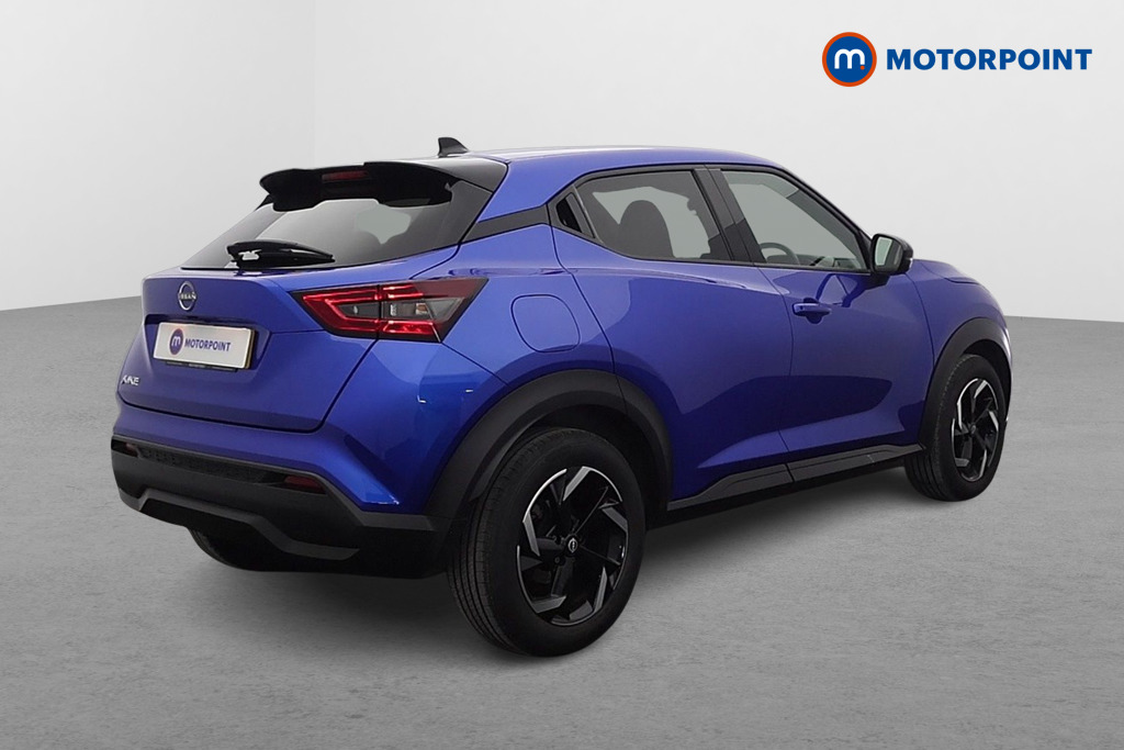 Nissan Juke N-Connecta Manual Petrol SUV - Stock Number (1634567) - Drivers side rear corner