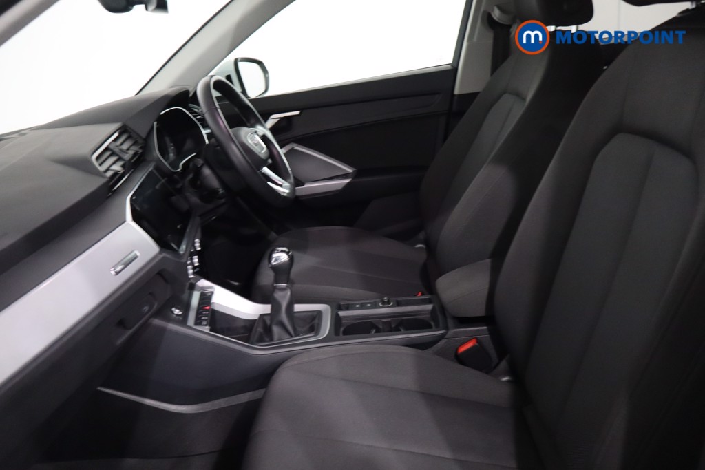 Audi Q3 Technik Manual Petrol SUV - Stock Number (1634676) - 4th supplementary image