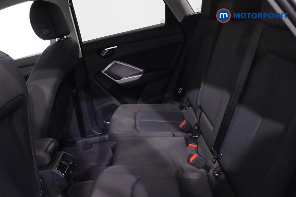 Audi Q3 Technik Manual Petrol SUV - Stock Number (1634676) - 5th supplementary image