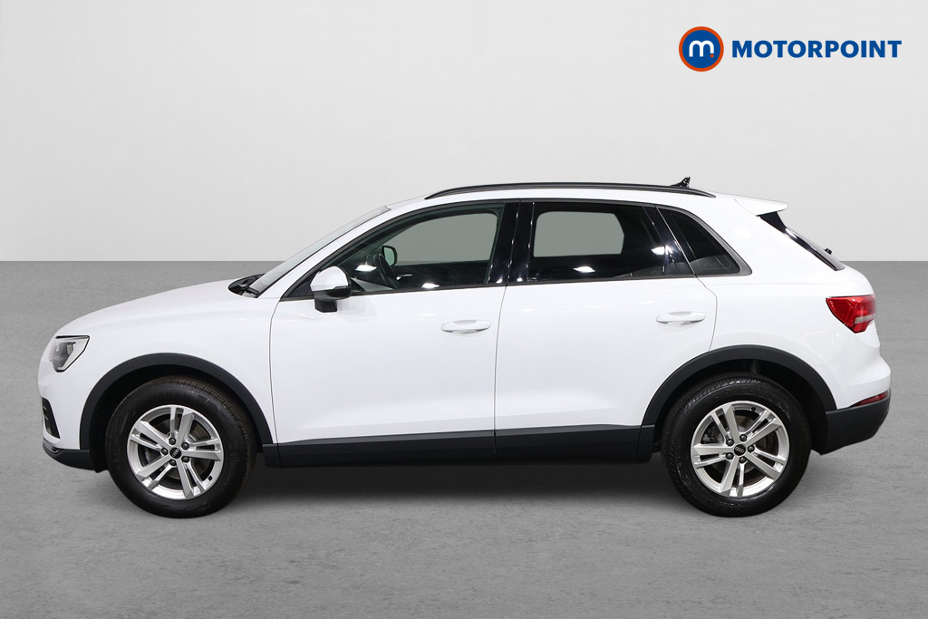 Audi Q3 Technik Manual Petrol SUV - Stock Number (1634676) - Passenger side