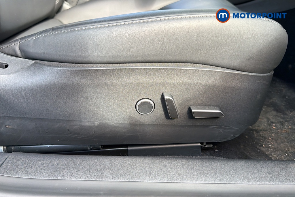 Tesla Model 3 Long Range Automatic Electric Saloon - Stock Number (1634787) - 23rd supplementary image