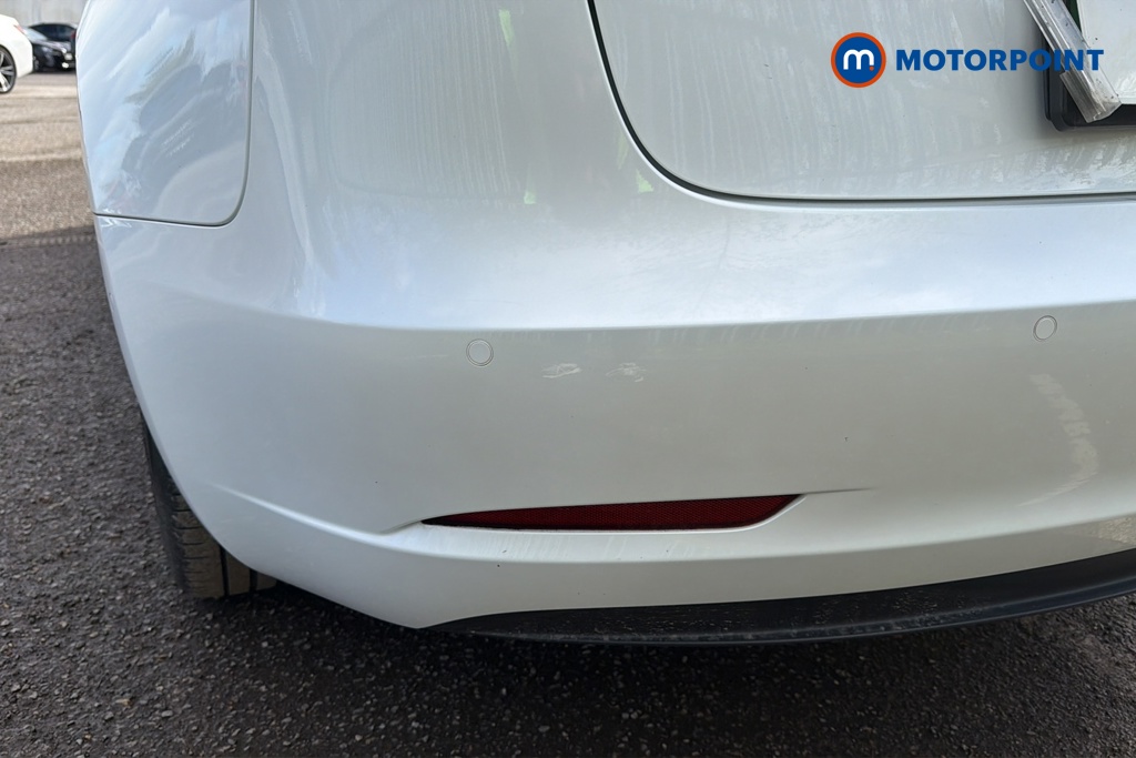 Tesla Model 3 Long Range Automatic Electric Saloon - Stock Number (1634787) - 39th supplementary image