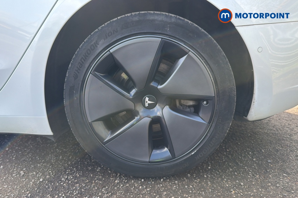 Tesla Model 3 Long Range Automatic Electric Saloon - Stock Number (1634787) - 45th supplementary image