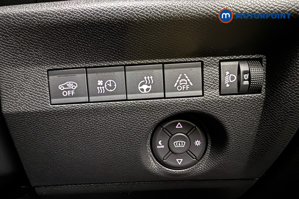 Citroen C4 Shine Plus Automatic Electric Hatchback - Stock Number (1634898) - 17th supplementary image