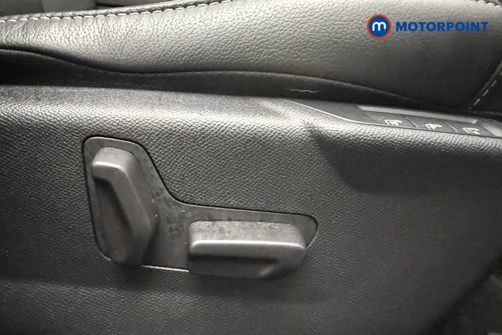 Citroen C4 Shine Plus Automatic Electric Hatchback - Stock Number (1634898) - 18th supplementary image