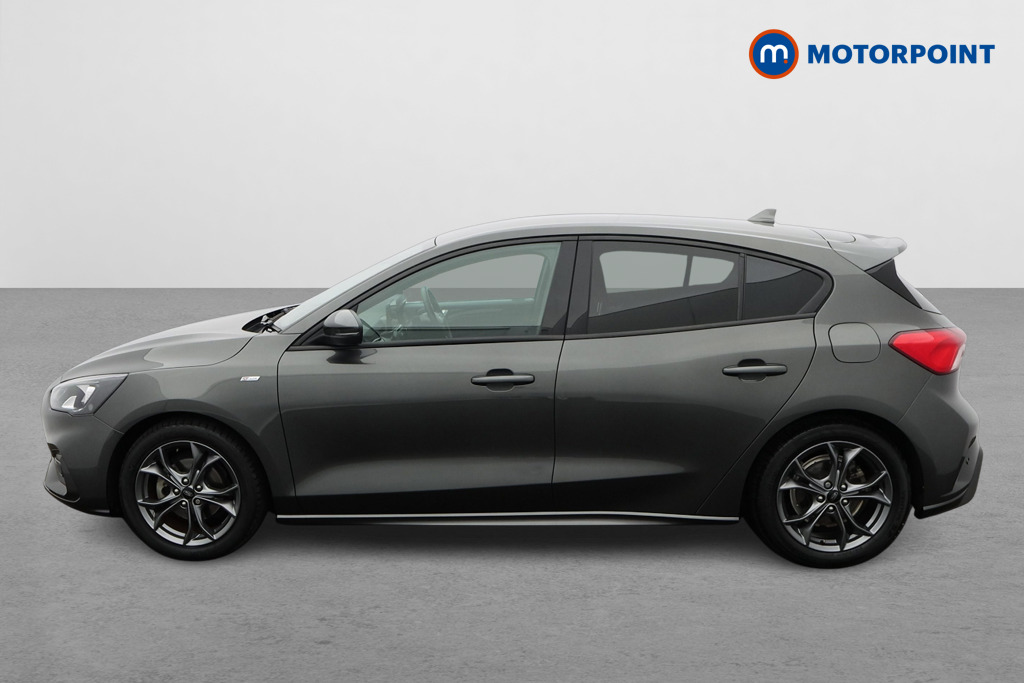 Ford Focus St-Line Manual Petrol Hatchback - Stock Number (1635298) - Passenger side