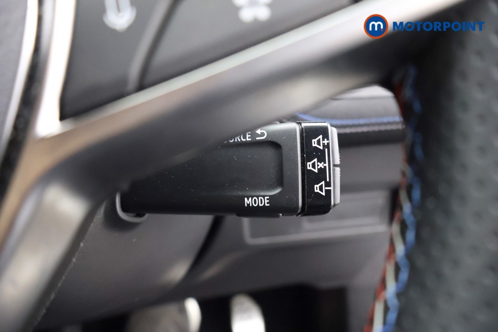 Renault Captur Esprit Alpine Automatic Petrol-Electric Hybrid SUV - Stock Number (1635400) - 7th supplementary image