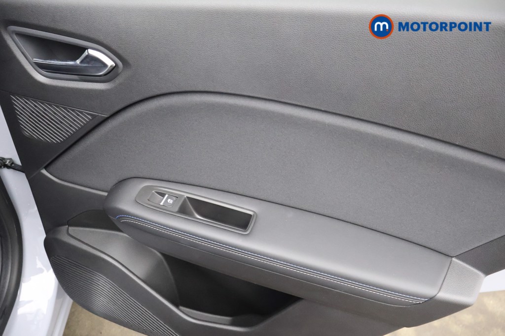 Renault Captur Esprit Alpine Automatic Petrol-Electric Hybrid SUV - Stock Number (1635400) - 17th supplementary image