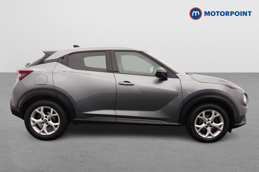 Nissan Juke N-Connecta Manual Petrol SUV - Stock Number (1635423) - Drivers side