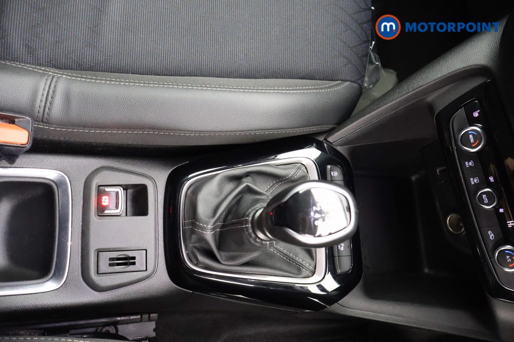 Vauxhall Corsa Elite Nav Premium Manual Petrol Hatchback - Stock Number (1635606) - 8th supplementary image