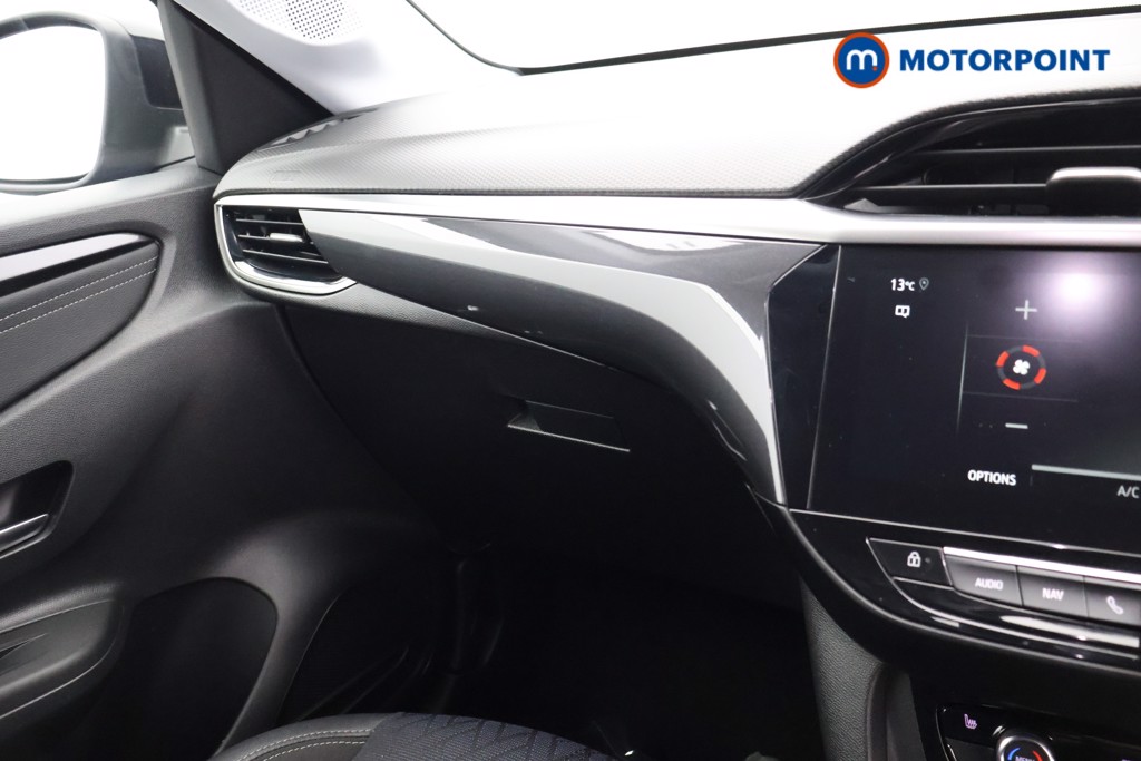 Vauxhall Corsa Elite Nav Premium Manual Petrol Hatchback - Stock Number (1635606) - 9th supplementary image