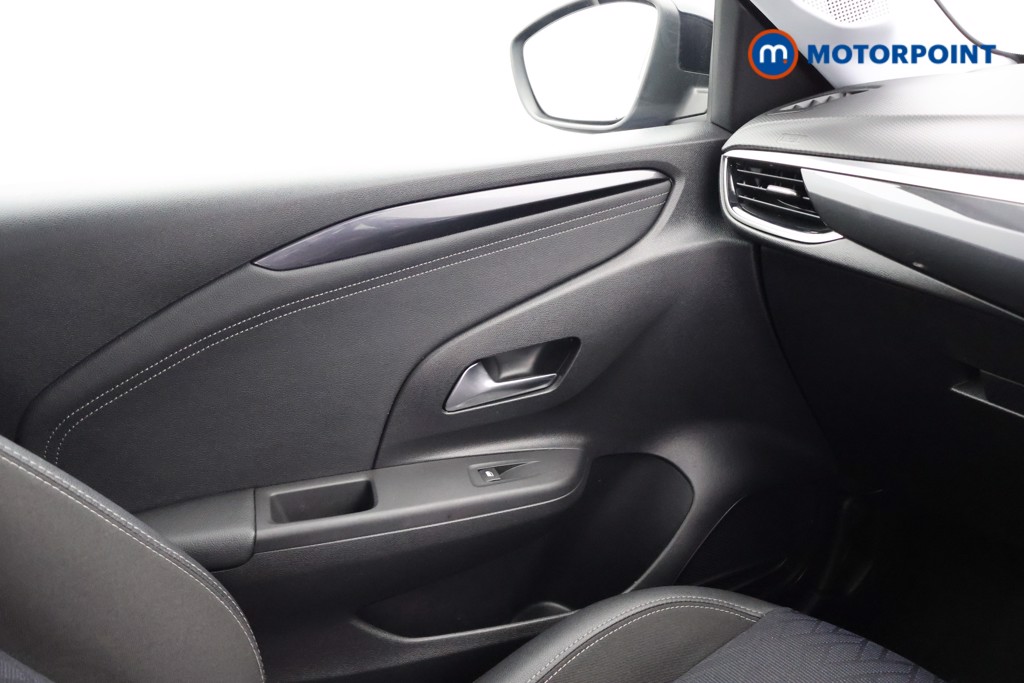 Vauxhall Corsa Elite Nav Premium Manual Petrol Hatchback - Stock Number (1635606) - 10th supplementary image