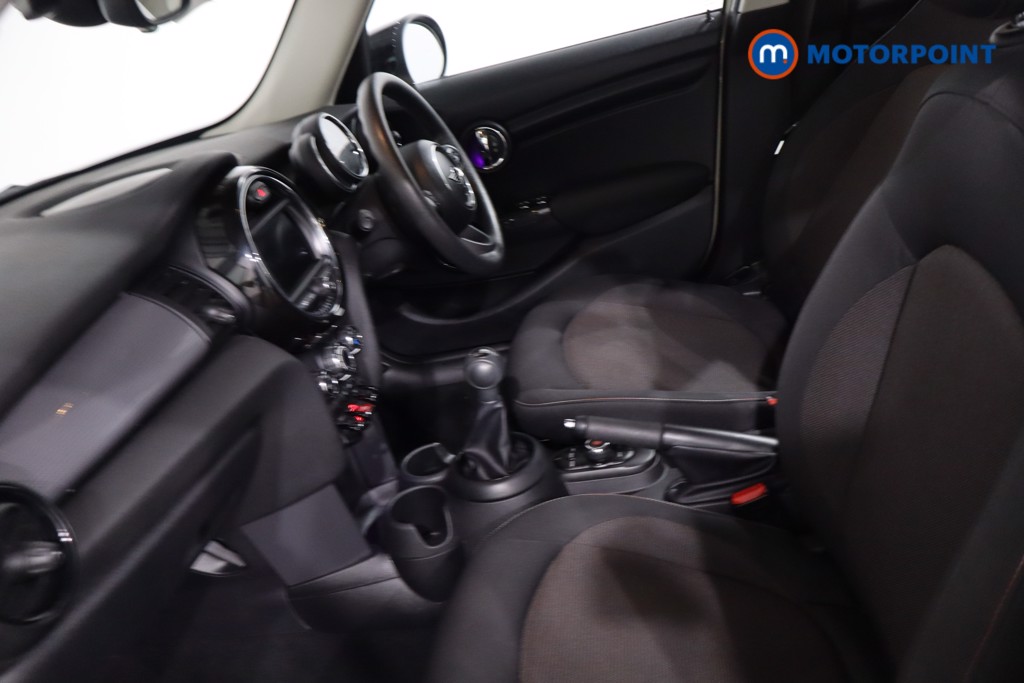 Mini Hatchback Cooper Classic Manual Petrol Hatchback - Stock Number (1635964) - 4th supplementary image