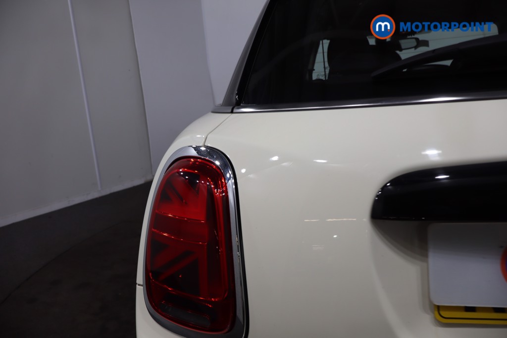 Mini Hatchback Cooper Classic Manual Petrol Hatchback - Stock Number (1635964) - 34th supplementary image