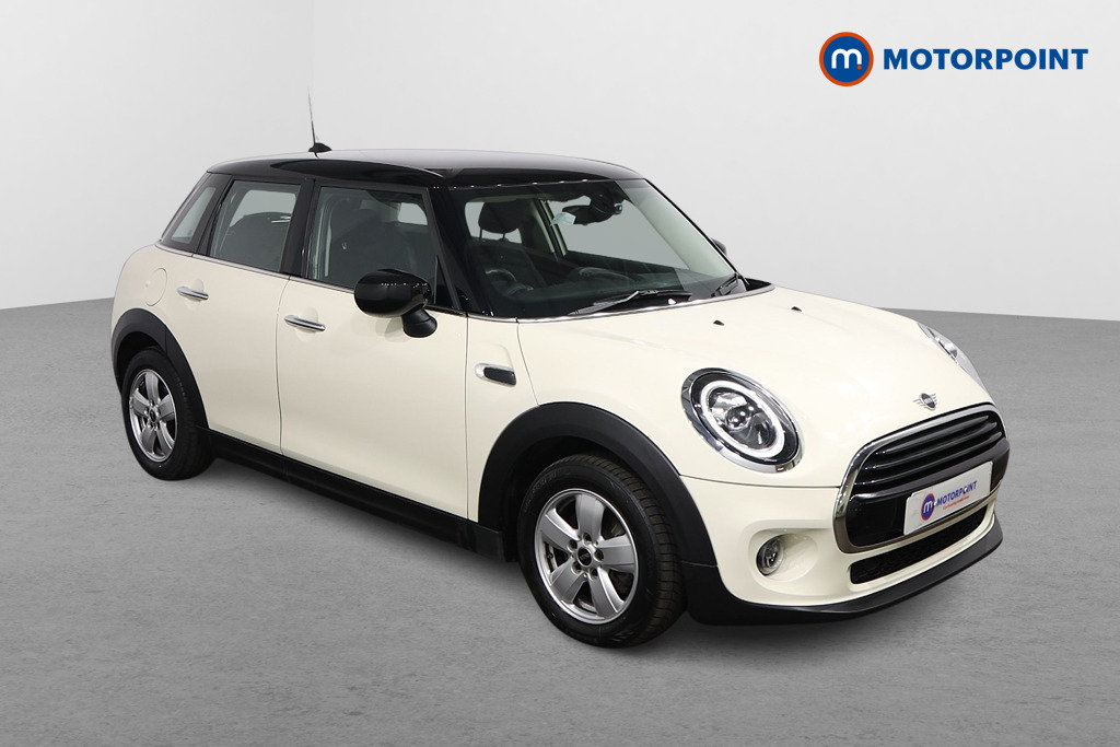 Mini Hatchback Cooper Classic Manual Petrol Hatchback - Stock Number (1635964) - Drivers side front corner