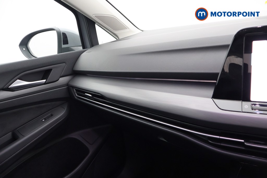 Volkswagen Golf Style Automatic Petrol Hatchback - Stock Number (1635976) - 9th supplementary image