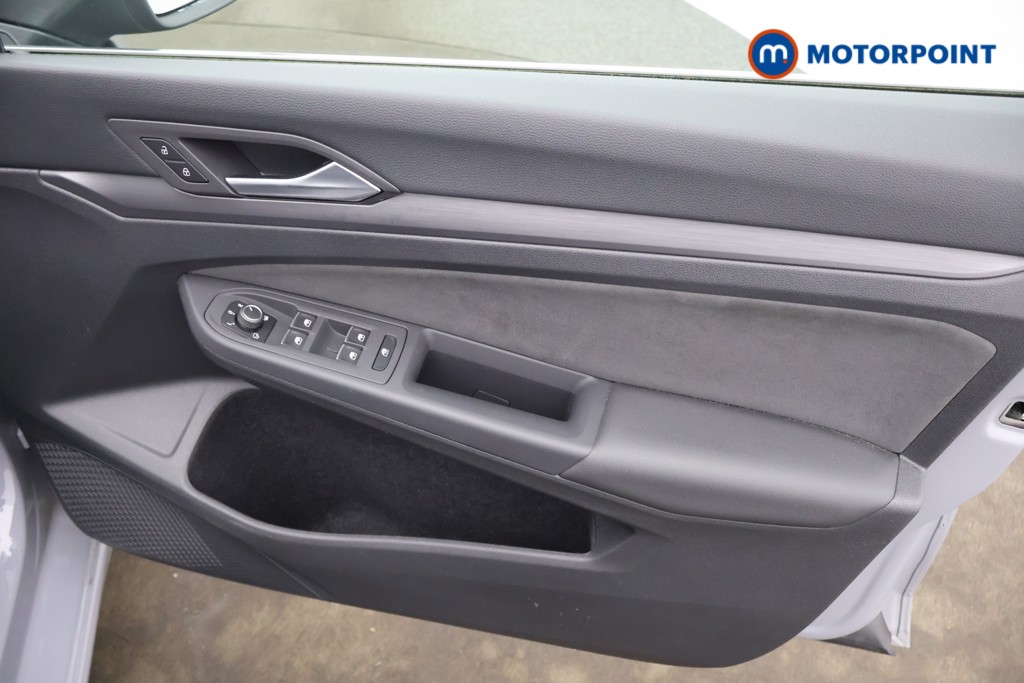 Volkswagen Golf Style Automatic Petrol Hatchback - Stock Number (1635976) - 11th supplementary image