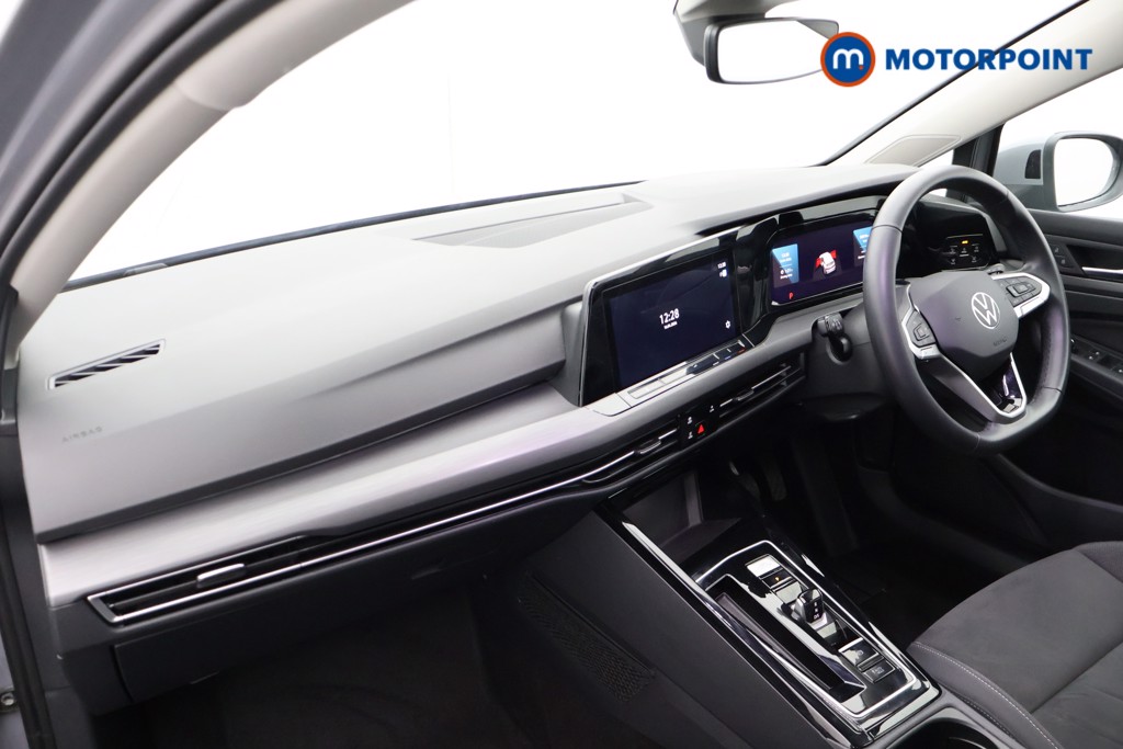 Volkswagen Golf Style Automatic Petrol Hatchback - Stock Number (1635976) - 17th supplementary image