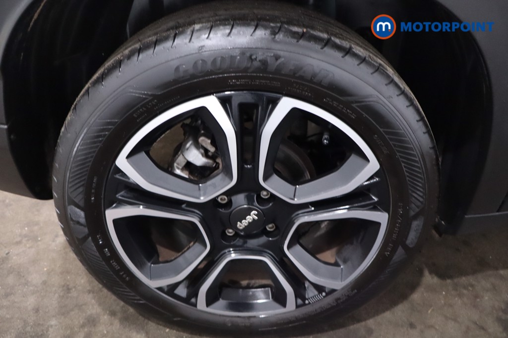 Jeep Avenger Altitude Manual Petrol SUV - Stock Number (1636353) - 9th supplementary image