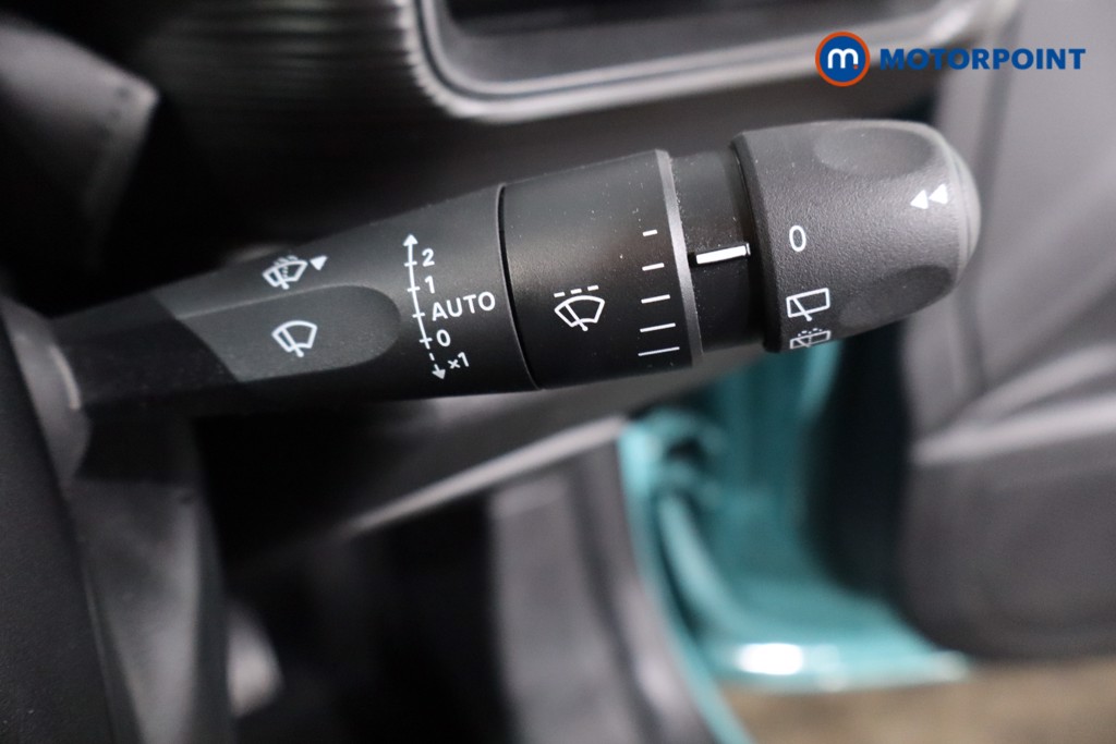 Jeep Avenger Altitude Manual Petrol SUV - Stock Number (1636353) - 15th supplementary image