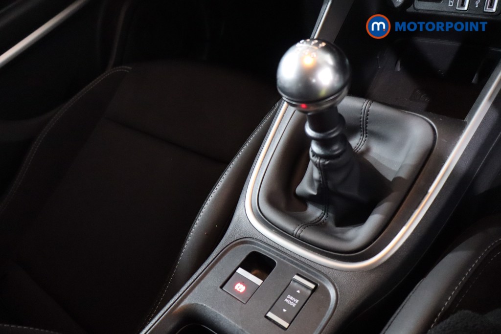 Jeep Avenger Altitude Manual Petrol SUV - Stock Number (1636353) - 21st supplementary image