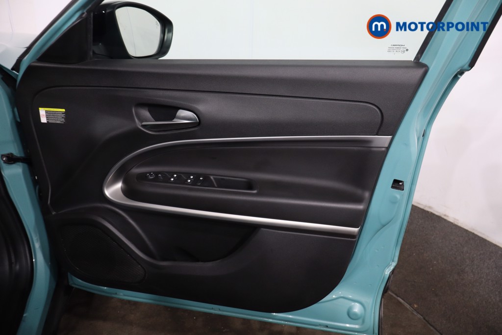 Jeep Avenger Altitude Manual Petrol SUV - Stock Number (1636353) - 25th supplementary image