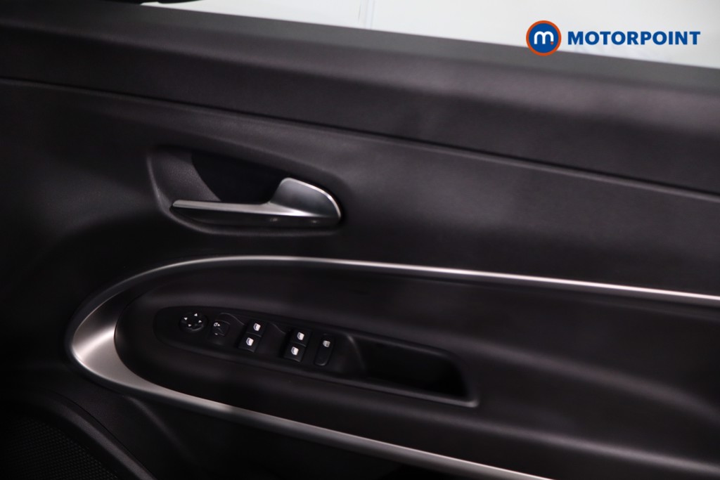 Jeep Avenger Altitude Manual Petrol SUV - Stock Number (1636353) - 26th supplementary image