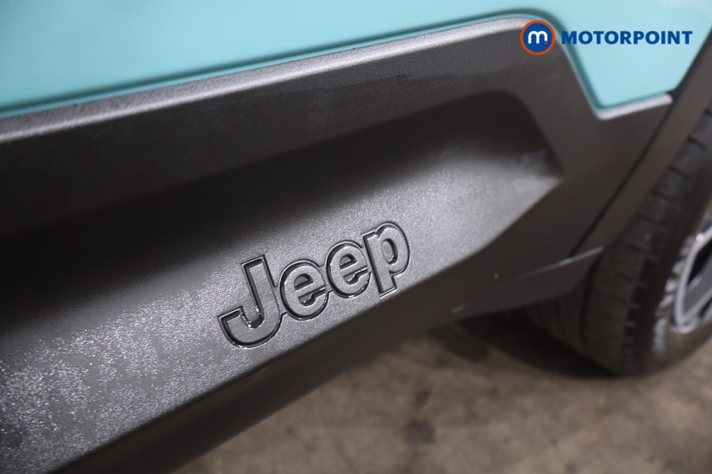 Jeep Avenger Altitude Manual Petrol SUV - Stock Number (1636353) - 28th supplementary image