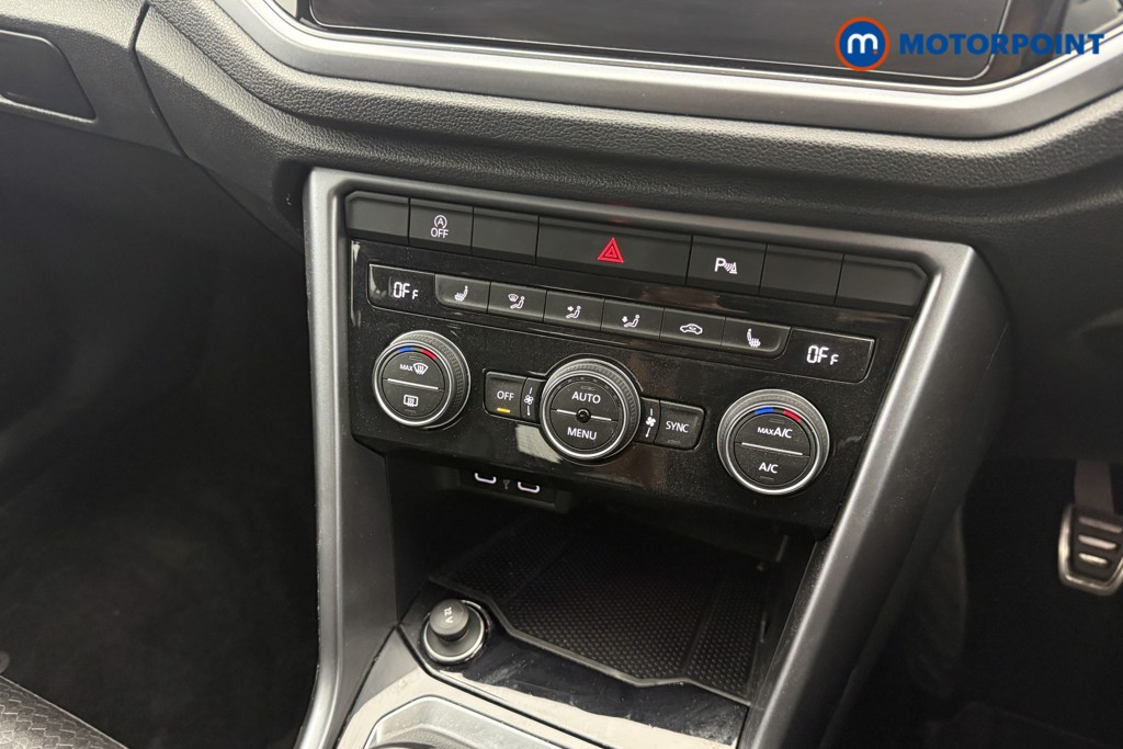 Volkswagen T-Roc Active Manual Petrol SUV - Stock Number (1609137) - 5th supplementary image