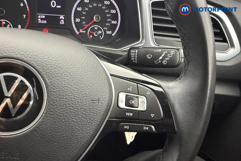 Volkswagen T-Roc Active Manual Petrol SUV - Stock Number (1609137) - 9th supplementary image