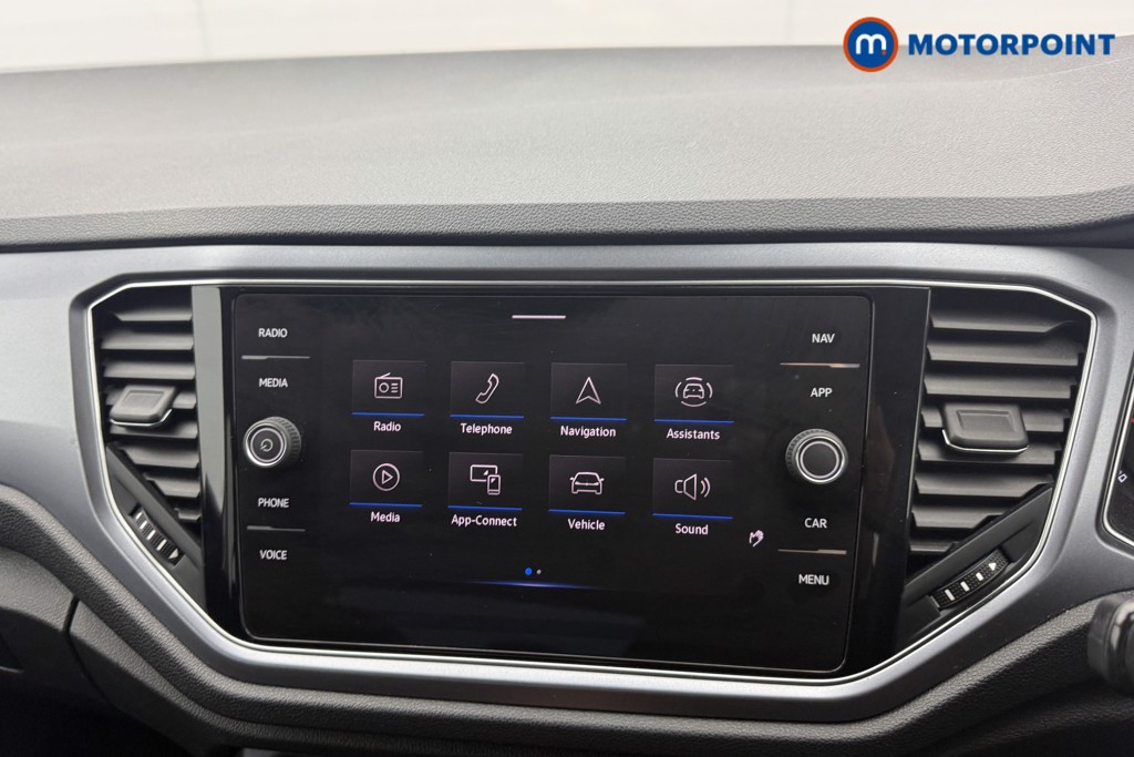 Volkswagen T-Roc Active Manual Petrol SUV - Stock Number (1609137) - 14th supplementary image