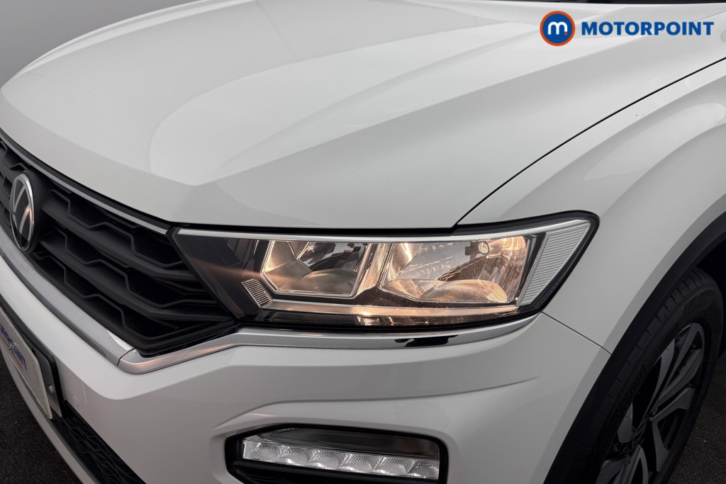Volkswagen T-Roc Active Manual Petrol SUV - Stock Number (1609137) - 18th supplementary image
