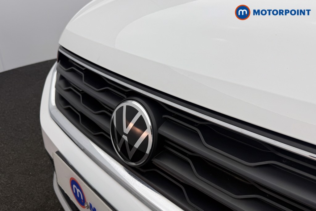 Volkswagen T-Roc Active Manual Petrol SUV - Stock Number (1609137) - 19th supplementary image