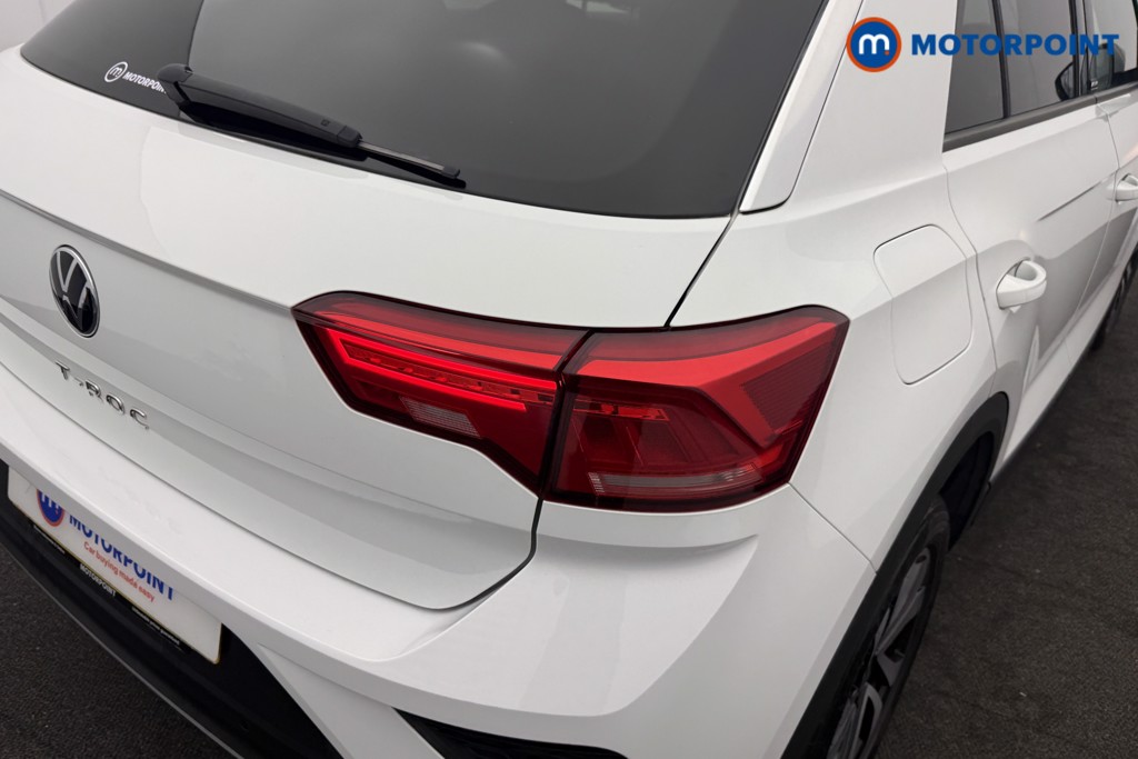 Volkswagen T-Roc Active Manual Petrol SUV - Stock Number (1609137) - 24th supplementary image