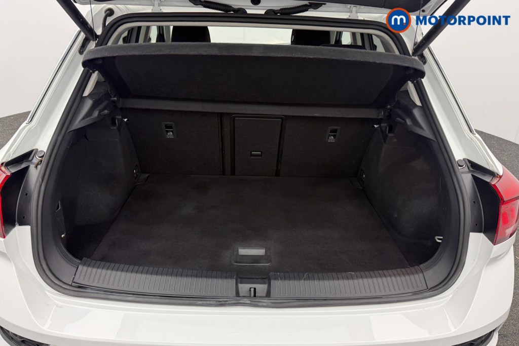 Volkswagen T-Roc Active Manual Petrol SUV - Stock Number (1609137) - 26th supplementary image