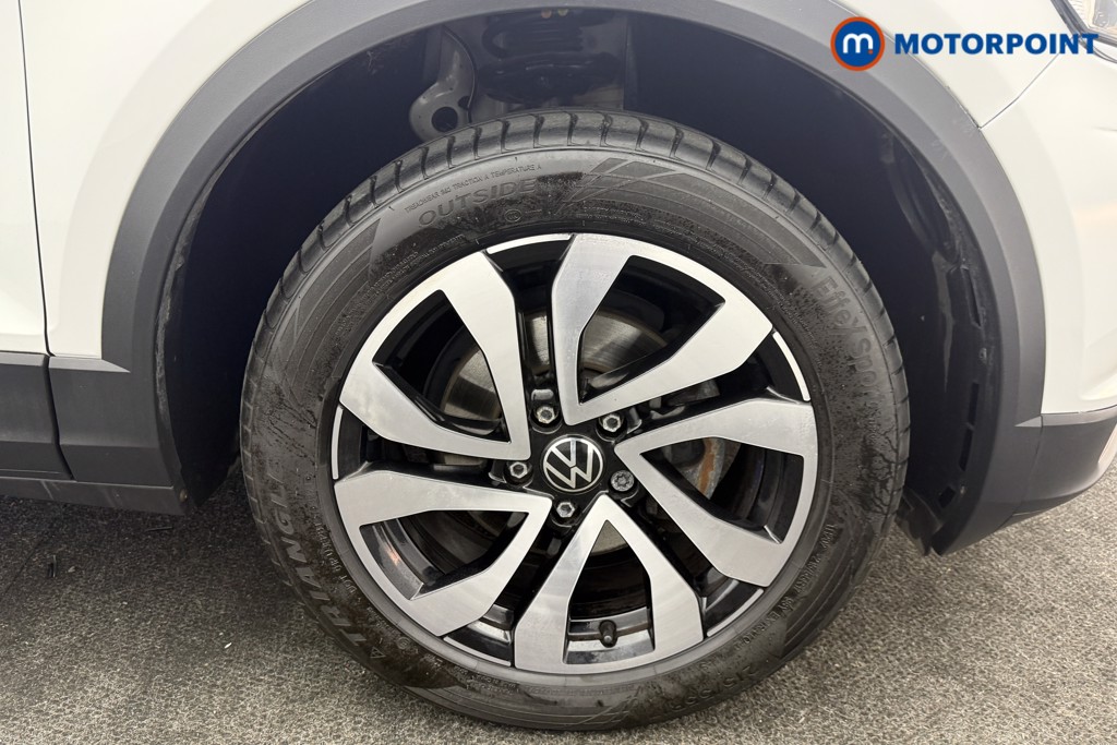 Volkswagen T-Roc Active Manual Petrol SUV - Stock Number (1609137) - 30th supplementary image