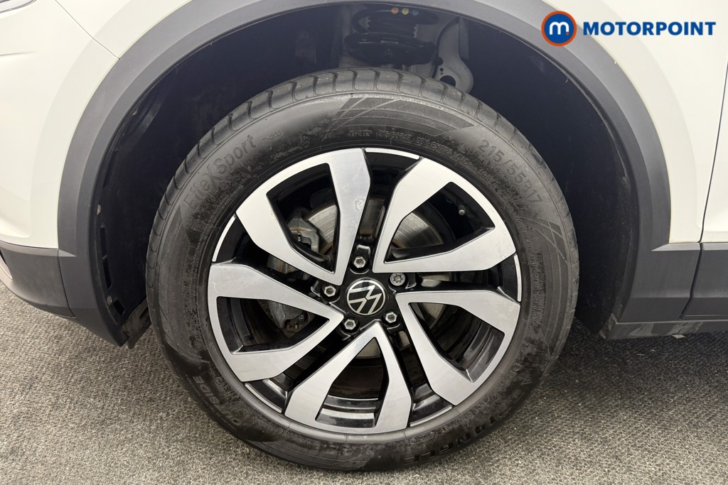 Volkswagen T-Roc Active Manual Petrol SUV - Stock Number (1609137) - 31st supplementary image