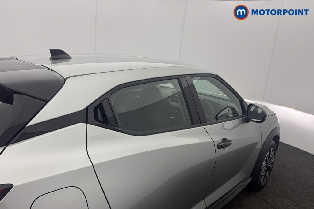 Nissan Juke Acenta Premium Manual Petrol SUV - Stock Number (1616718) - 27th supplementary image