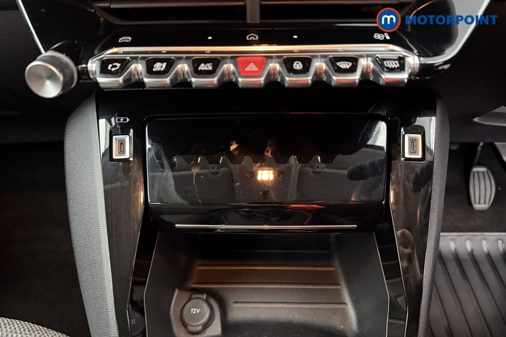Peugeot 208 Allure Manual Petrol Hatchback - Stock Number (1624818) - 11th supplementary image