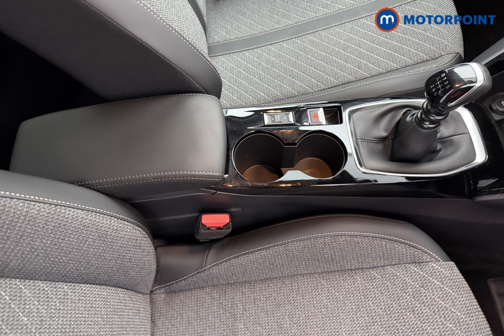Peugeot 208 Allure Manual Petrol Hatchback - Stock Number (1624818) - 13th supplementary image