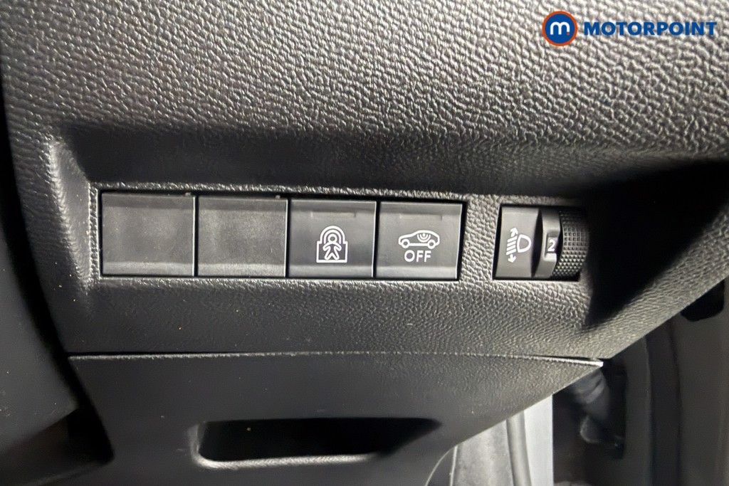 Peugeot 208 Allure Manual Petrol Hatchback - Stock Number (1624929) - 5th supplementary image