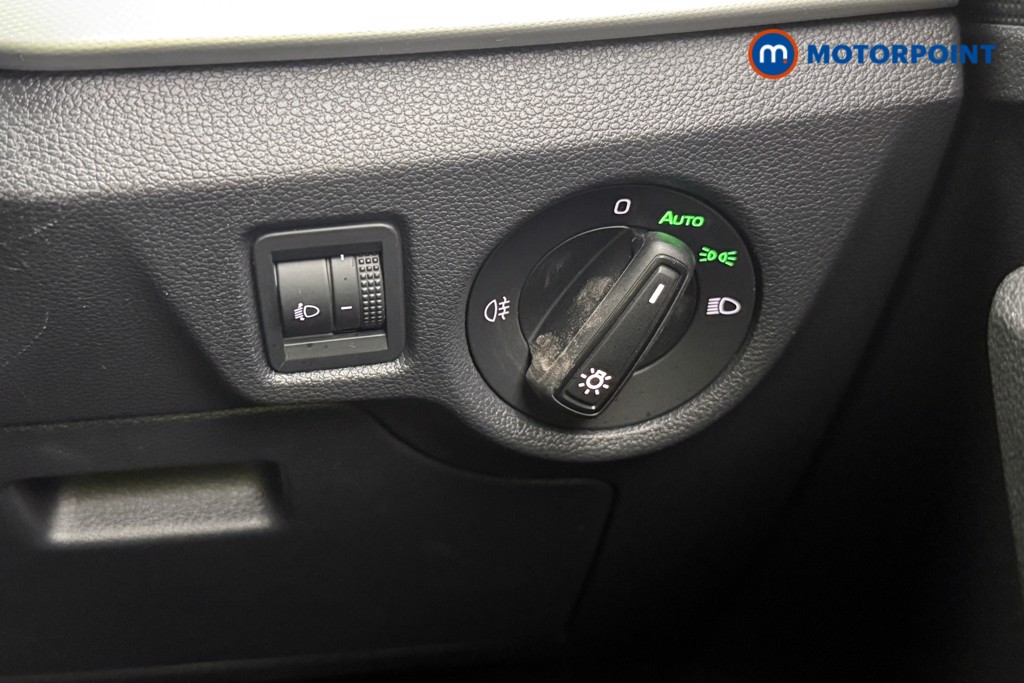 Skoda Kamiq Se Drive Manual Petrol SUV - Stock Number (1627275) - 21st supplementary image