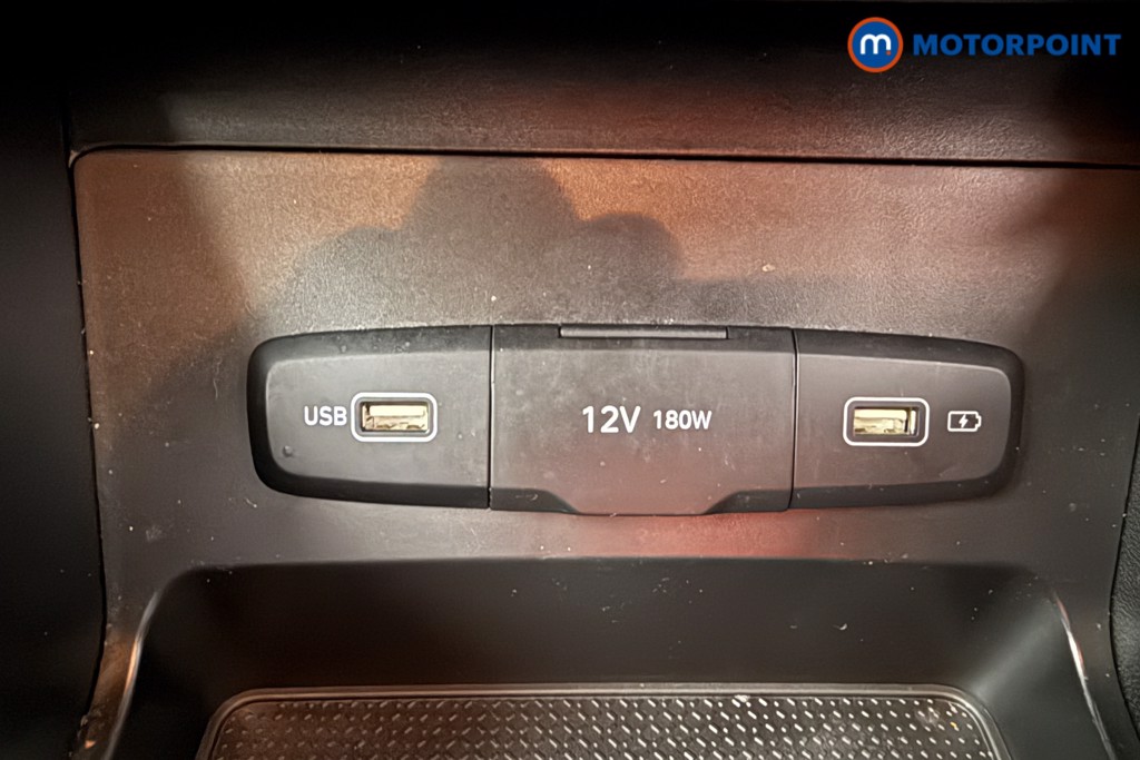 Hyundai Tucson Se Connect Manual Petrol SUV - Stock Number (1627308) - 9th supplementary image